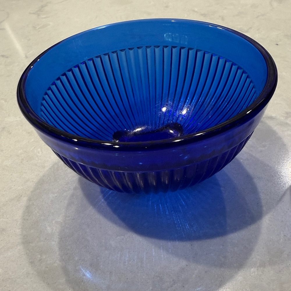 Vintage Stacey Marie Cobalt Blue Child’s Mixing Bowl Set - Picture 2 of 7